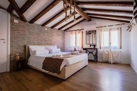 Loggia Rialto Apartments Venice