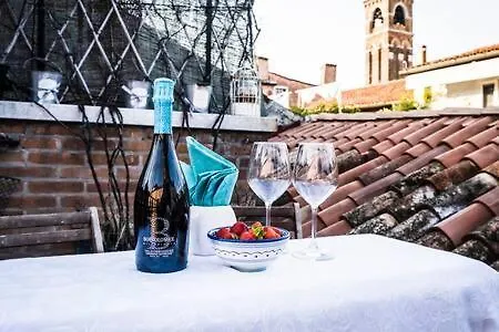 Loggia Rialto Apartments Venice
